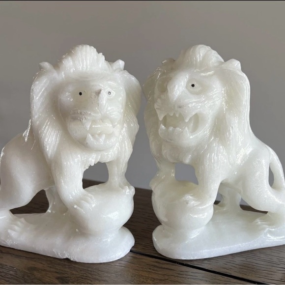 Vintage Pair of Lion Bookends Book Ends Stone Heavy Door Stop - Picture 2 of 15
